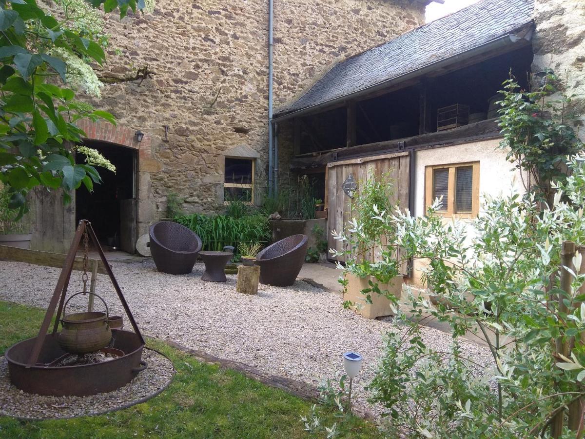 La Ferme Les Mamours La Bastide-l'Eveque Dış mekan fotoğraf