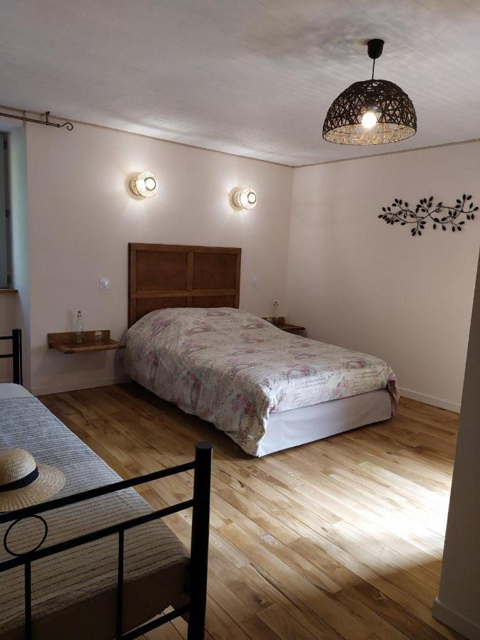 La Ferme Les Mamours La Bastide-l'Eveque Dış mekan fotoğraf